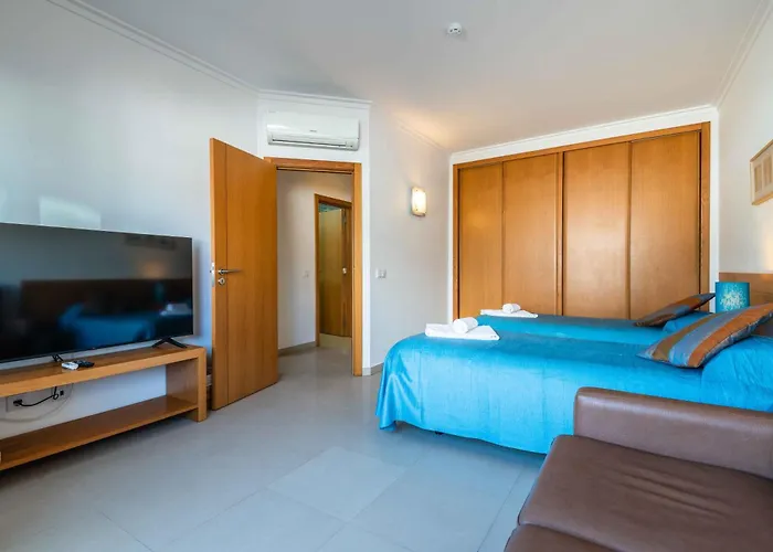 Turisticos Monte Da Vinha Ii Apart Otel 3*